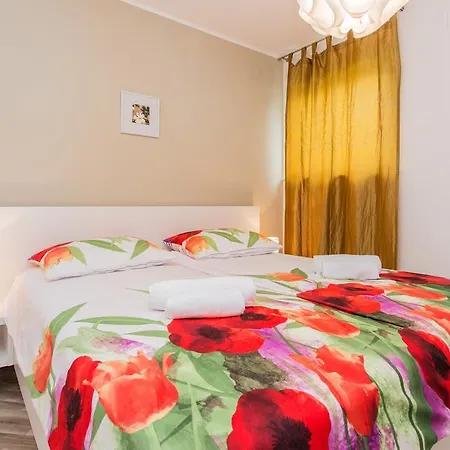 Sunrise Apartament *
